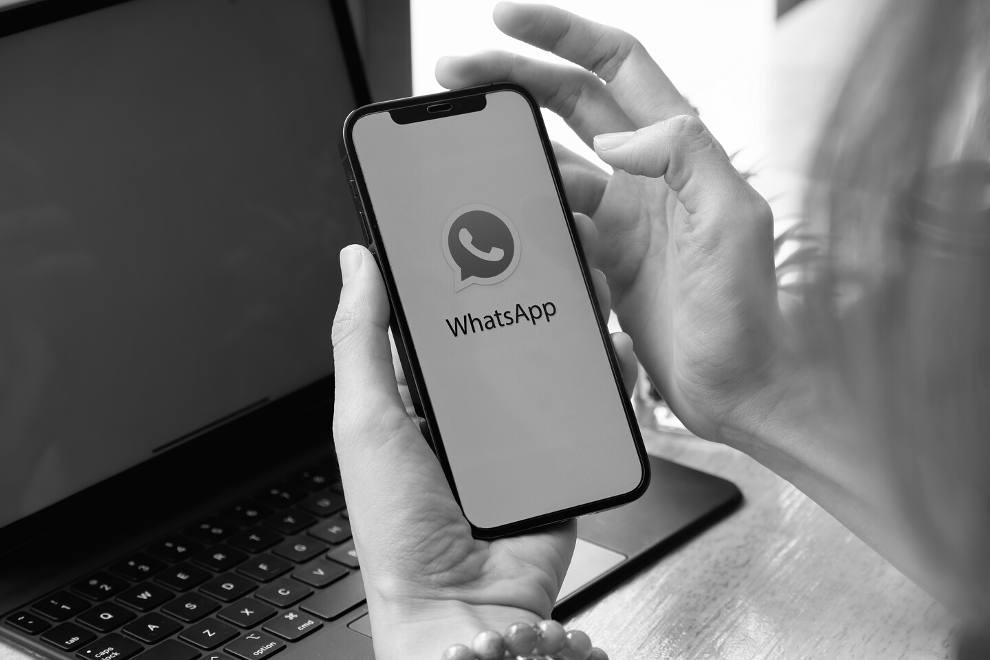 WhatsApp Mobile Application 